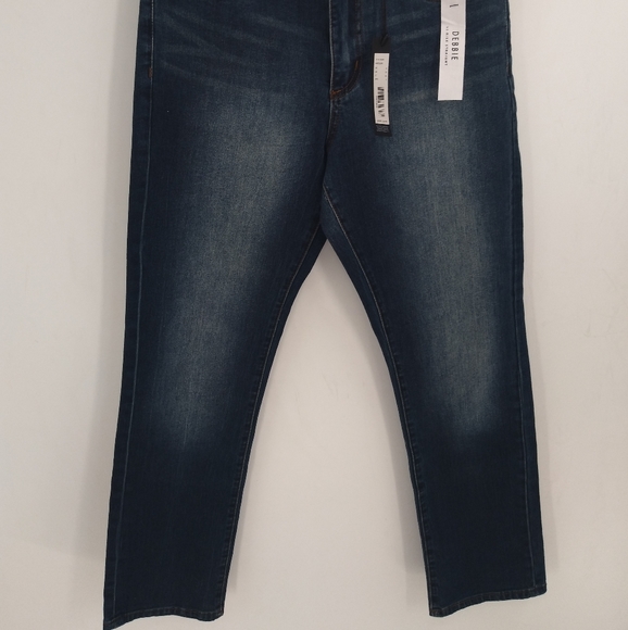 Women's Tahari Mid-Rise Straight Jeans - Picture 9 of 16